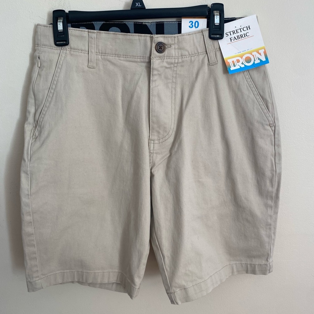 New‎ NWT Men's Iron and Co. Flat Front Khaki Chino Shorts Size 30 Waist